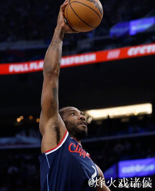 怀特末节发力难救主，全场31分6篮板贡献徒劳